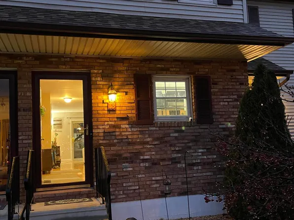 13 Set Point, Plattsburgh, NY 12901