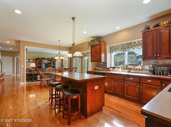 5th image of 764 Kateland Way