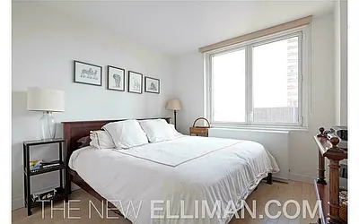 Rented by R New York