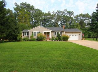 11 Hill Rd, Lincroft, NJ 07738