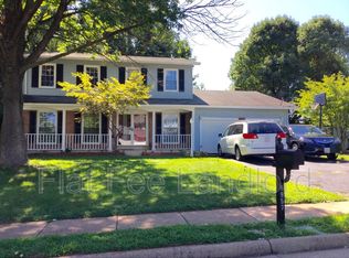 8957 Rolling Rd, Manassas, VA 20110