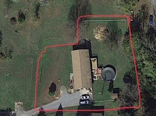 1110 Burgess St, Central City, KY 42330