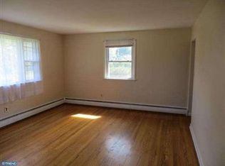 2114 Pleasant View Rd, Coopersburg, PA 18036