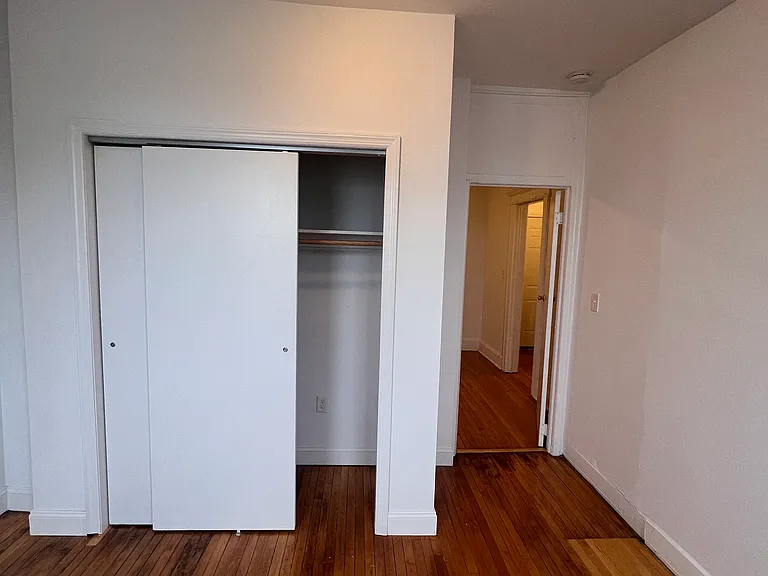 2647 Kennedy Blvd #8 — Photo 8