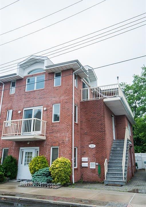 1st image of 1513 Outlook Ave