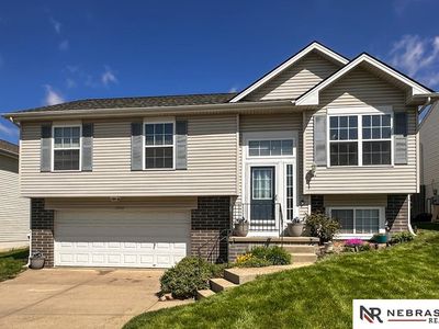 17832 Josephine St, Omaha, NE, 68136