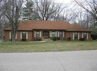 2054 Ridgewood Dr, Madison, IN 47250