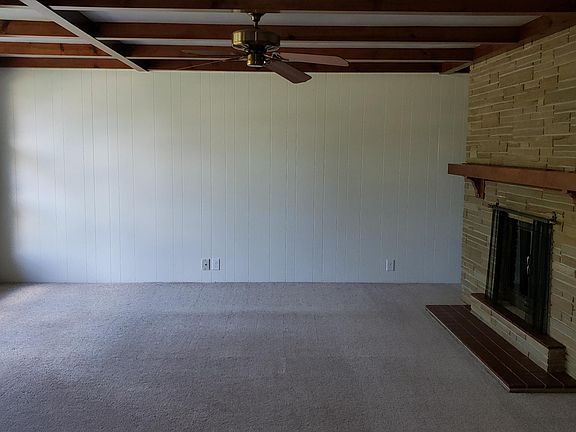 Living room: other view.