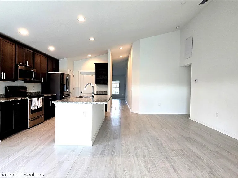 3120 Calypso Dr — Photo 13