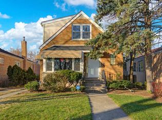404 Granville Ave, Bellwood, IL