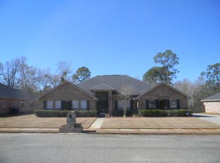 17122 Excalibur Cir, Gulfport, MS 39503
