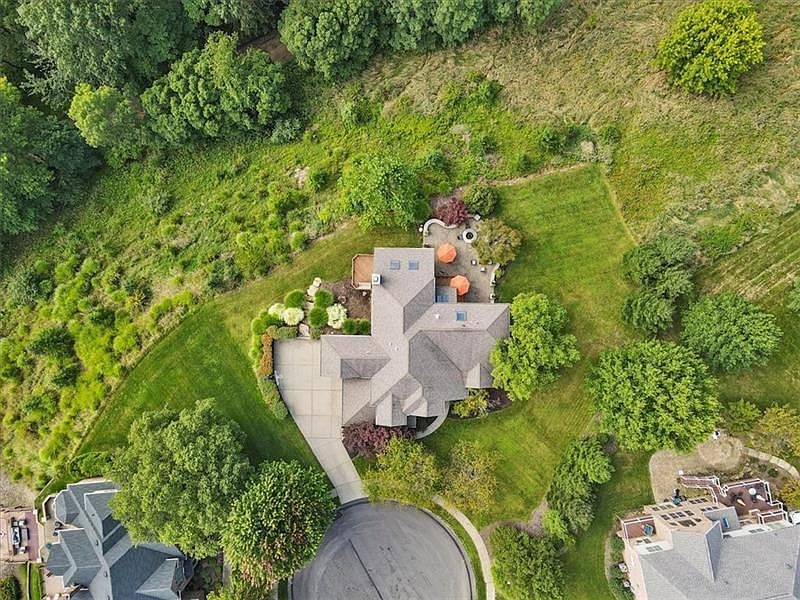 8015 Falcon Ct, Gibsonia, PA 15044 Zillow