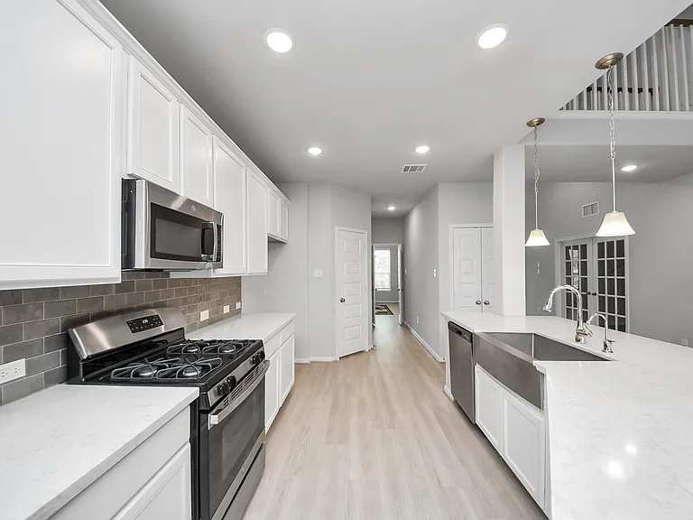 3102 Trishelle Ct — Photo 8
