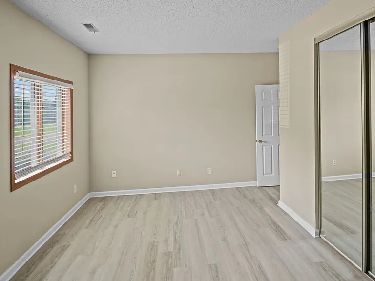 13831 Amiot Dr #A — Photo 12