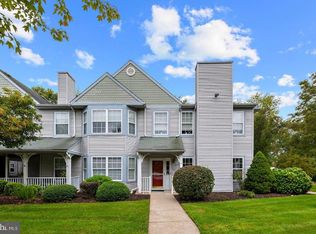 604 Sweetwater Dr, Cinnaminson, NJ 08077
