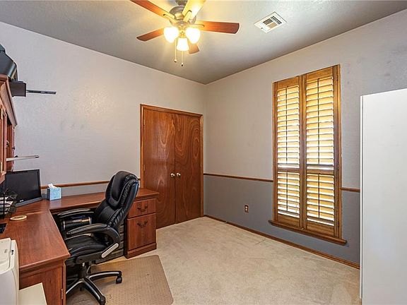 2nd image of 6604 NW 135th St