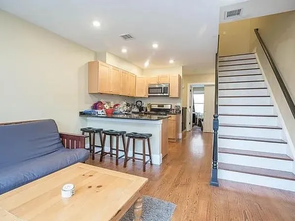 65 Bynner St, Jamaica Plain, MA 02130