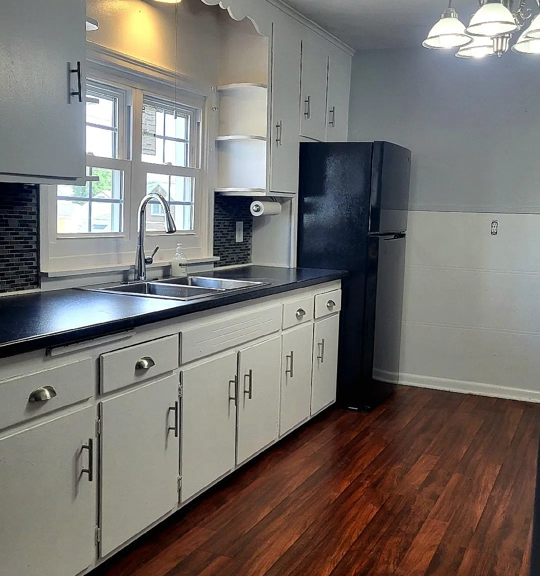 29 Laverack Ave — Photo 2