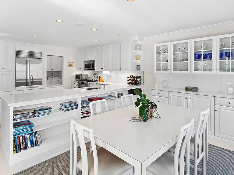 1611 Deerfield Rd — Photo 12