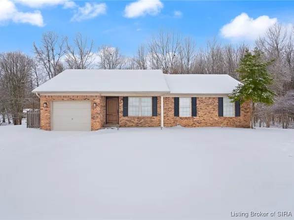 4210 Lakeside Court, Sellersburg, IN 47172