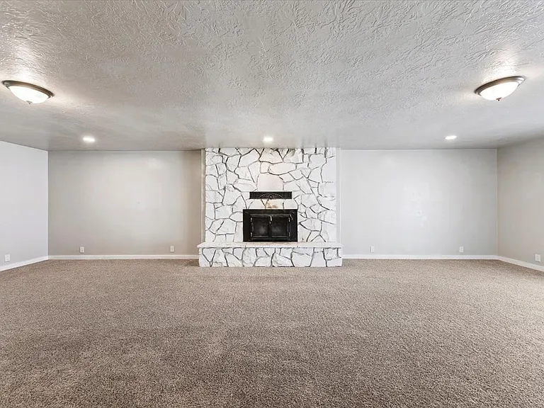 297 Bard Ave — Photo 23