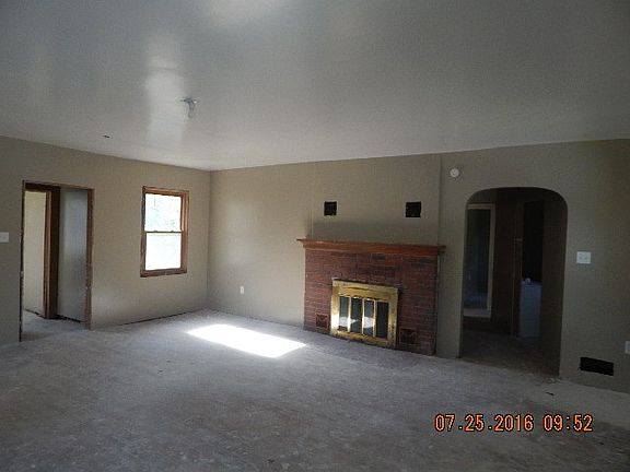 5th image of 1713 E 28th Ave