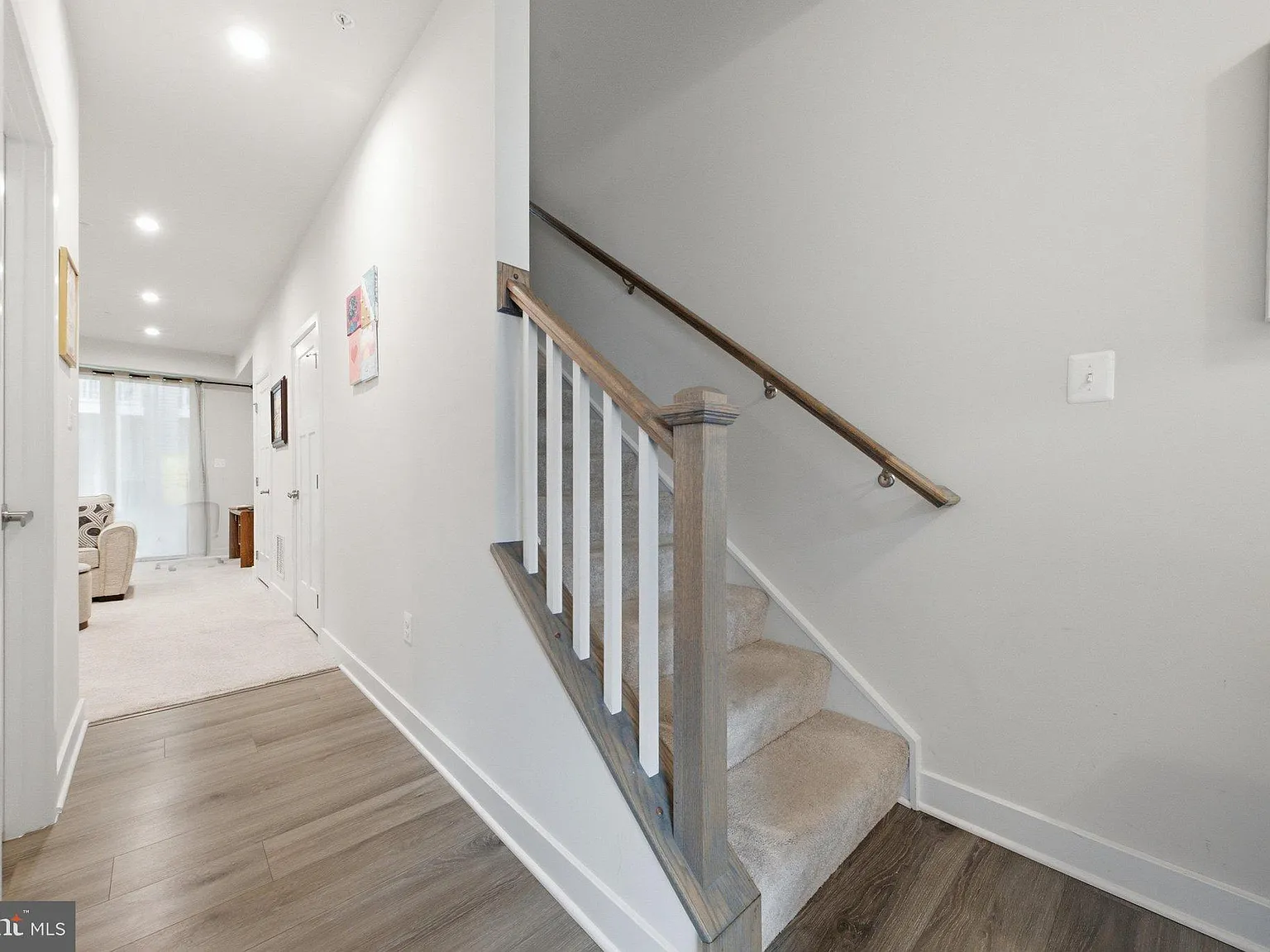 3 bed, 3.5 bath, 1920 sqft, $2,900 — Photo 3