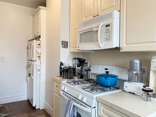 Rented by Rachel Realty | media 29