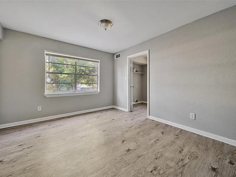 10071 Woodhollow Dr — Photo 6