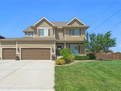 1316 NE Country Ln, Lees Summit, MO, 64086