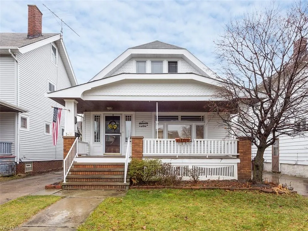 3491 W 128th St photo 1
