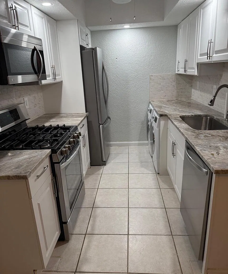 2 bed, 1.0 bath, 765 sqft, $2,250 — Photo 1
