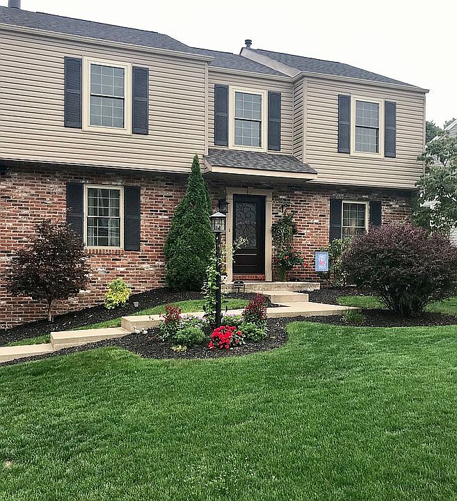 2nd image of 100 Carriage Dr