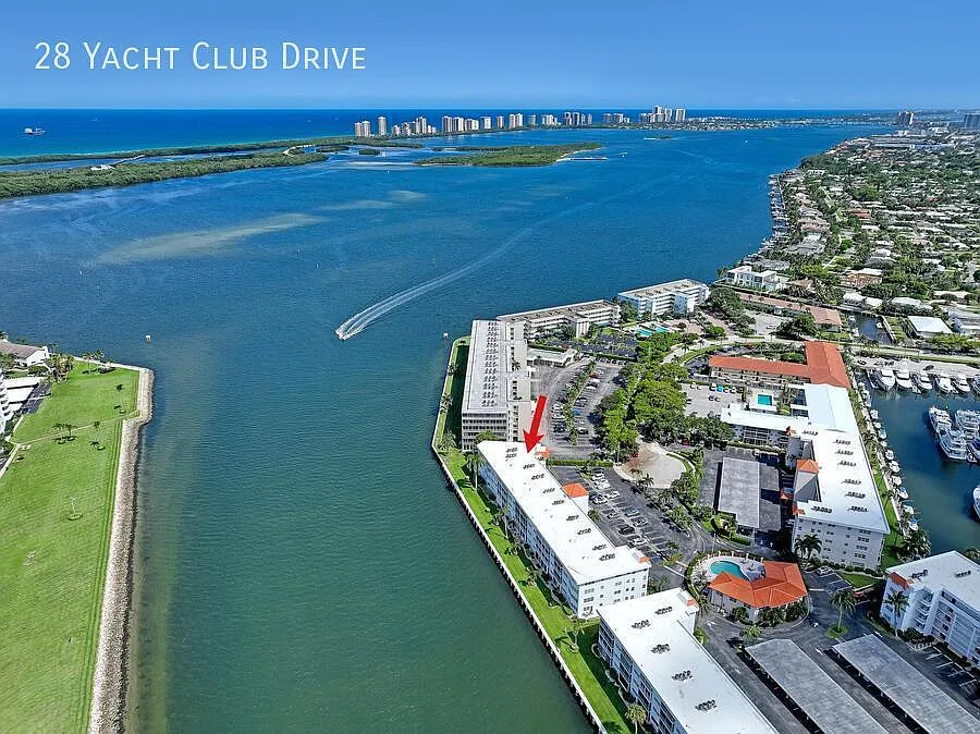 28 Yacht Club Dr
