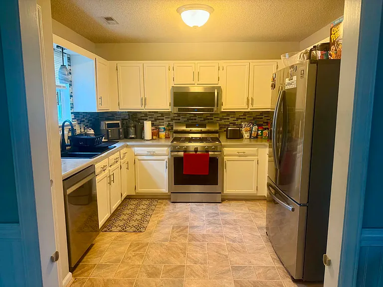 1112 Cotten Farm Dr — Photo 4