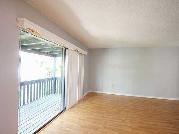 4th image of 11440 8th Way N APT 204