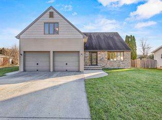 120 Gregor Ct, Appleton, WI 54915