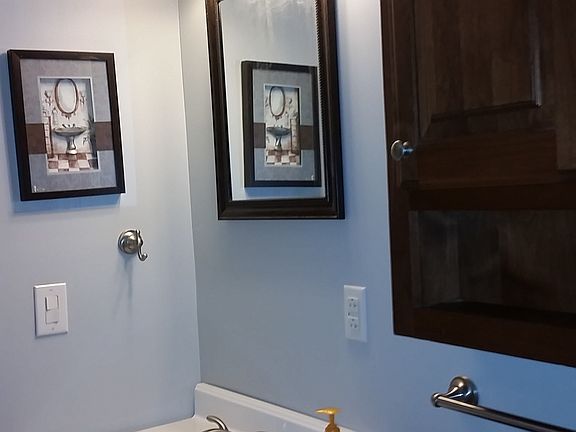3rd image of 15 Bearup Ln