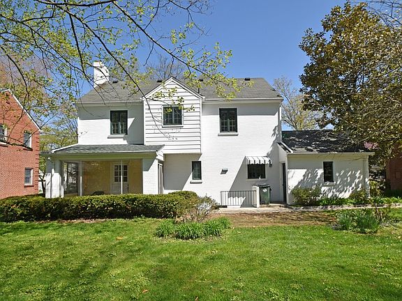 3rd image of 6705 Mariemont Ave