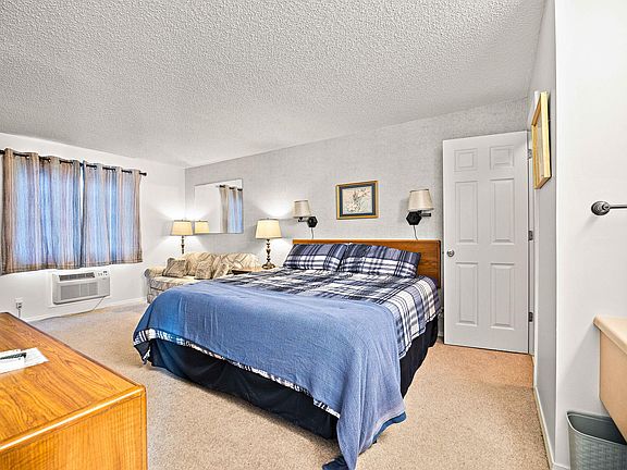 3rd image of 407 Anchors Point Ln