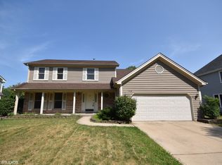 145 Constitution Dr, Bloomingdale, IL 60108