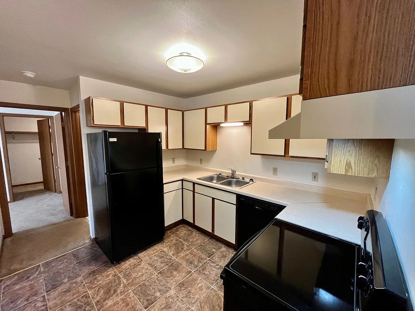 808 S State Street — Photo 4
