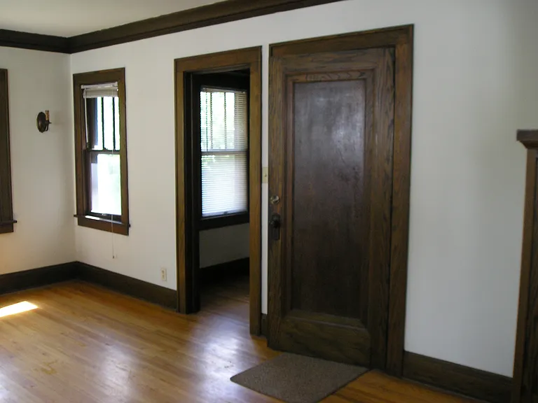 1297 Selby Ave — Photo 9