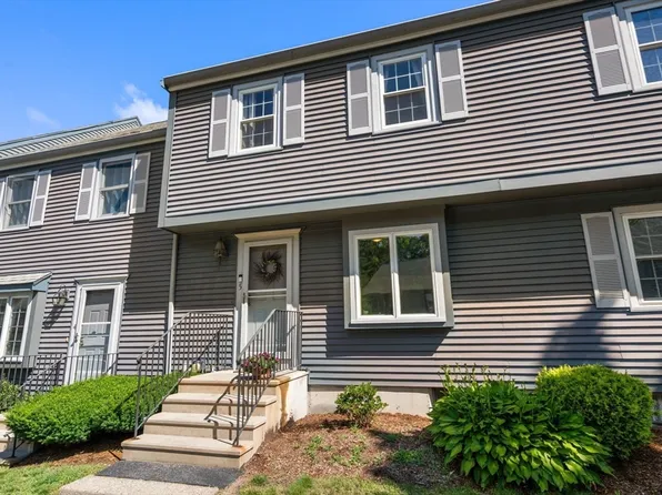 10 Oak Ridge Dr Unit 5, Maynard, MA 01754