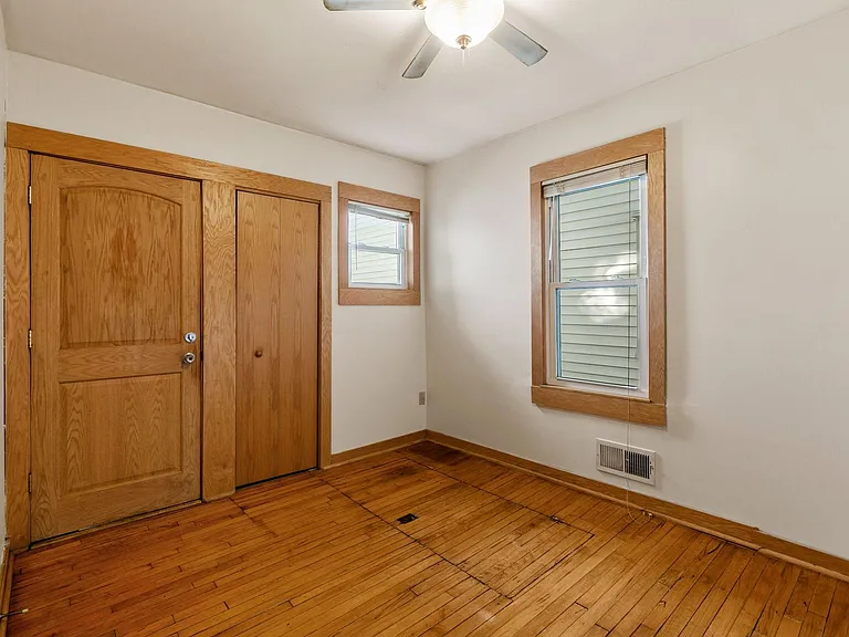 1815 Clinton Ave #1 — Photo 13