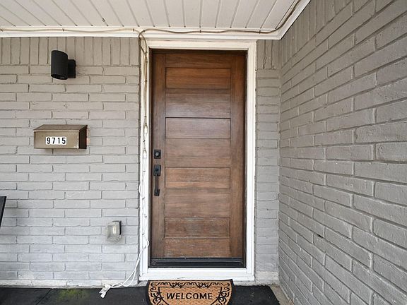 2nd image of 9715 Greenwillow St