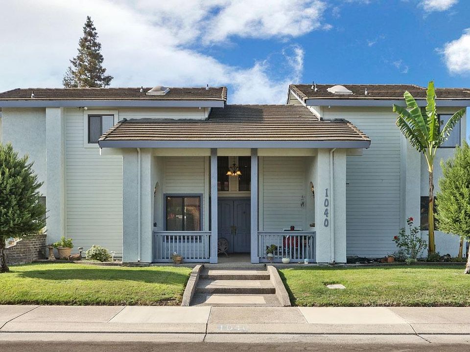 1st image of 1040 Earl Ct