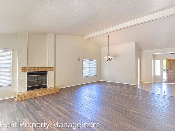 5th image of 2070 Balboa Cir