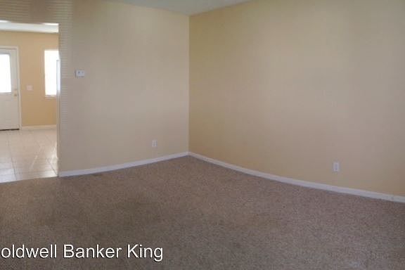 3rd image of 1293 N Main St APT B