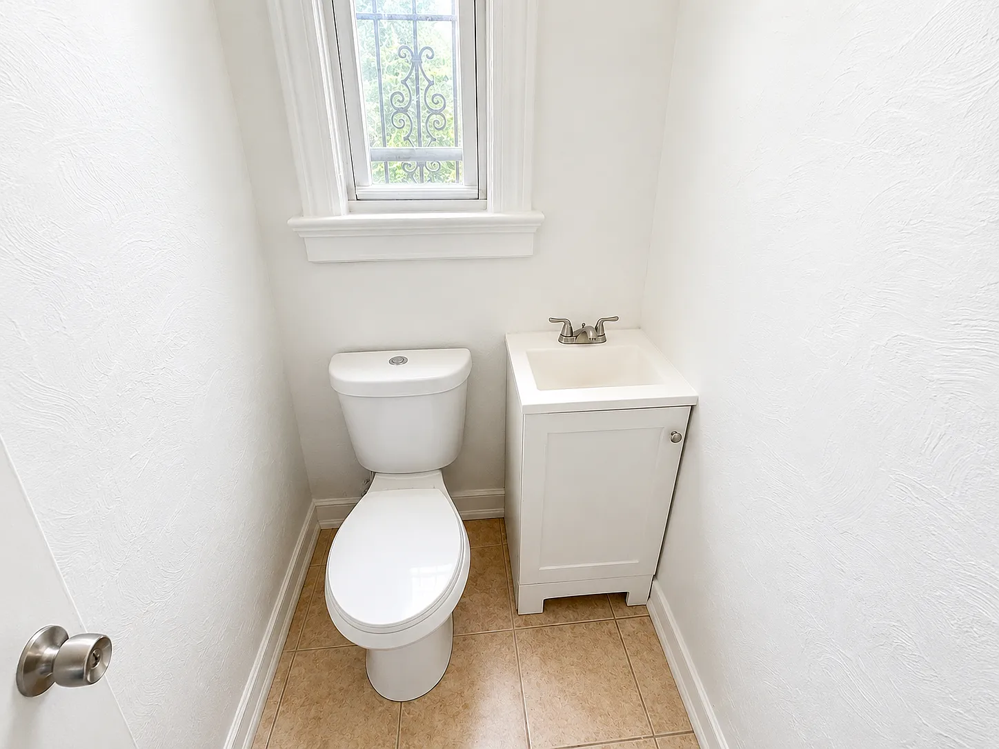 233 Rose St — Photo 4